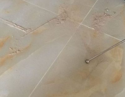 扬中瓷砖空鼓维修公司分享粘合剂选择不当在瓷砖铺贴过程中可能导致以下问题